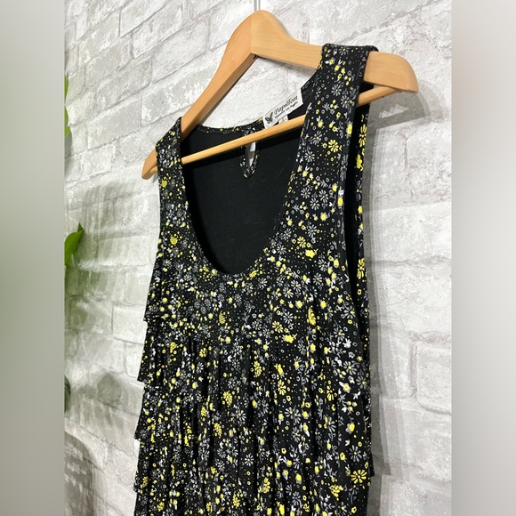 PAPILLON - ruffle floral spring summer tiered stretch tank blouse size small - Picture 4 of 9